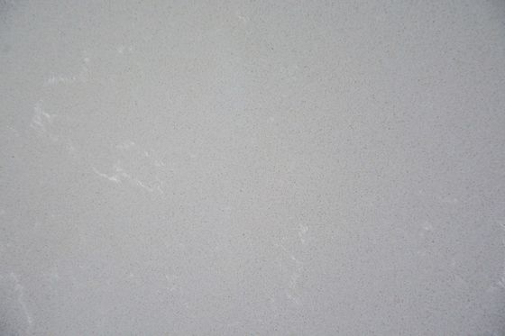 রান্নাঘরের উপরে ক্যারারা কোয়ার্টজ পাথর