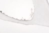 সাদা কৃত্রিম ক্যালাকাতা কোয়ার্টজ স্টোন স্ল্যাব এনএসএফ সার্টিফিকেট বেঞ্চটপের জন্য